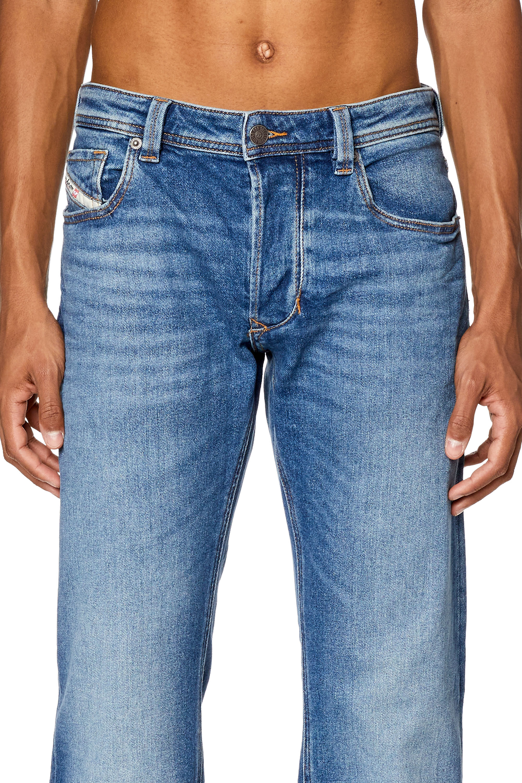 Diesel - Straight Jeans 1985 Larkee 0ENAT, Medium blue - Image 5