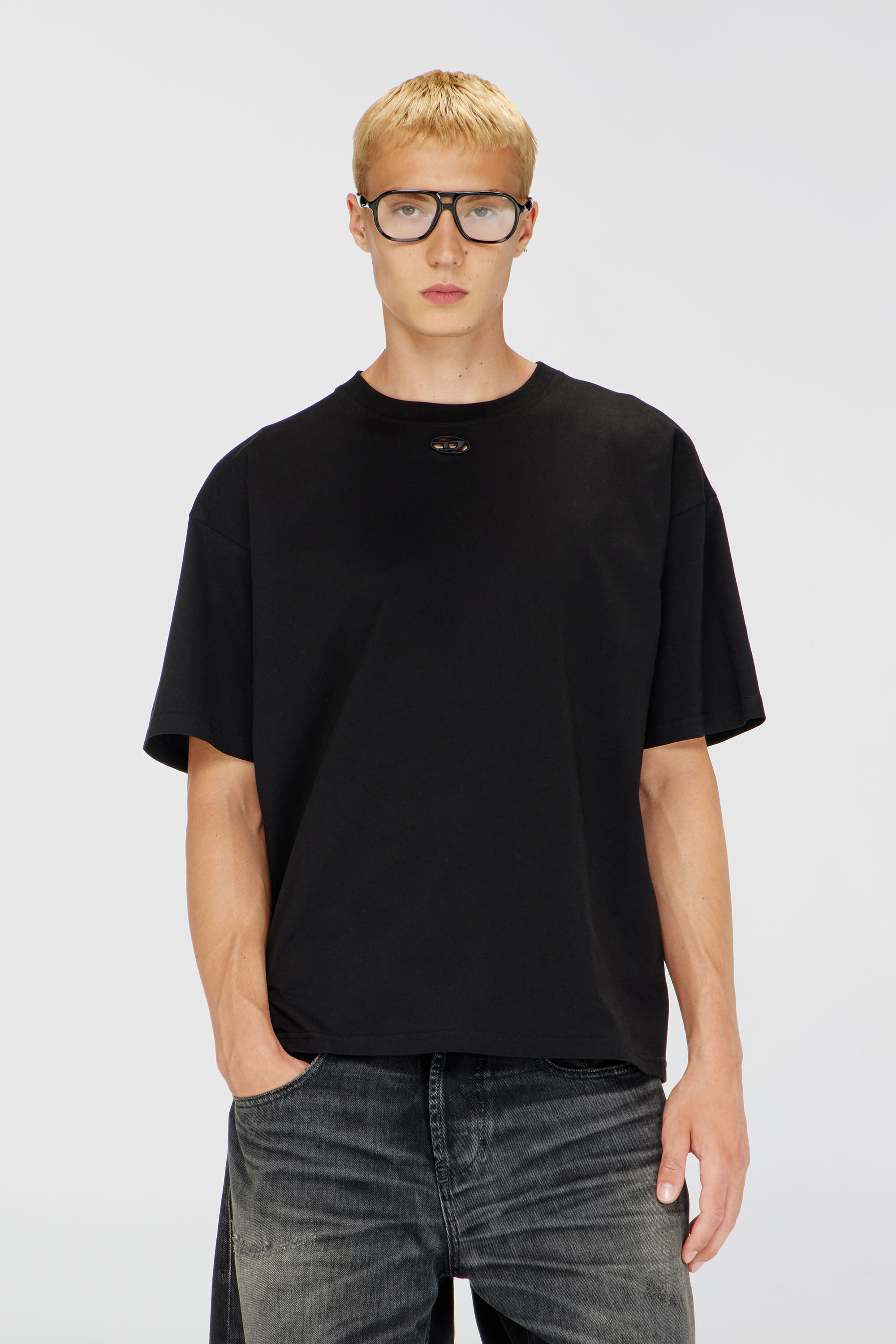 Diesel - T-BOXT-DCO, Man's Relaxed cotton T-shirt with Oval D embroidery in Black - 3