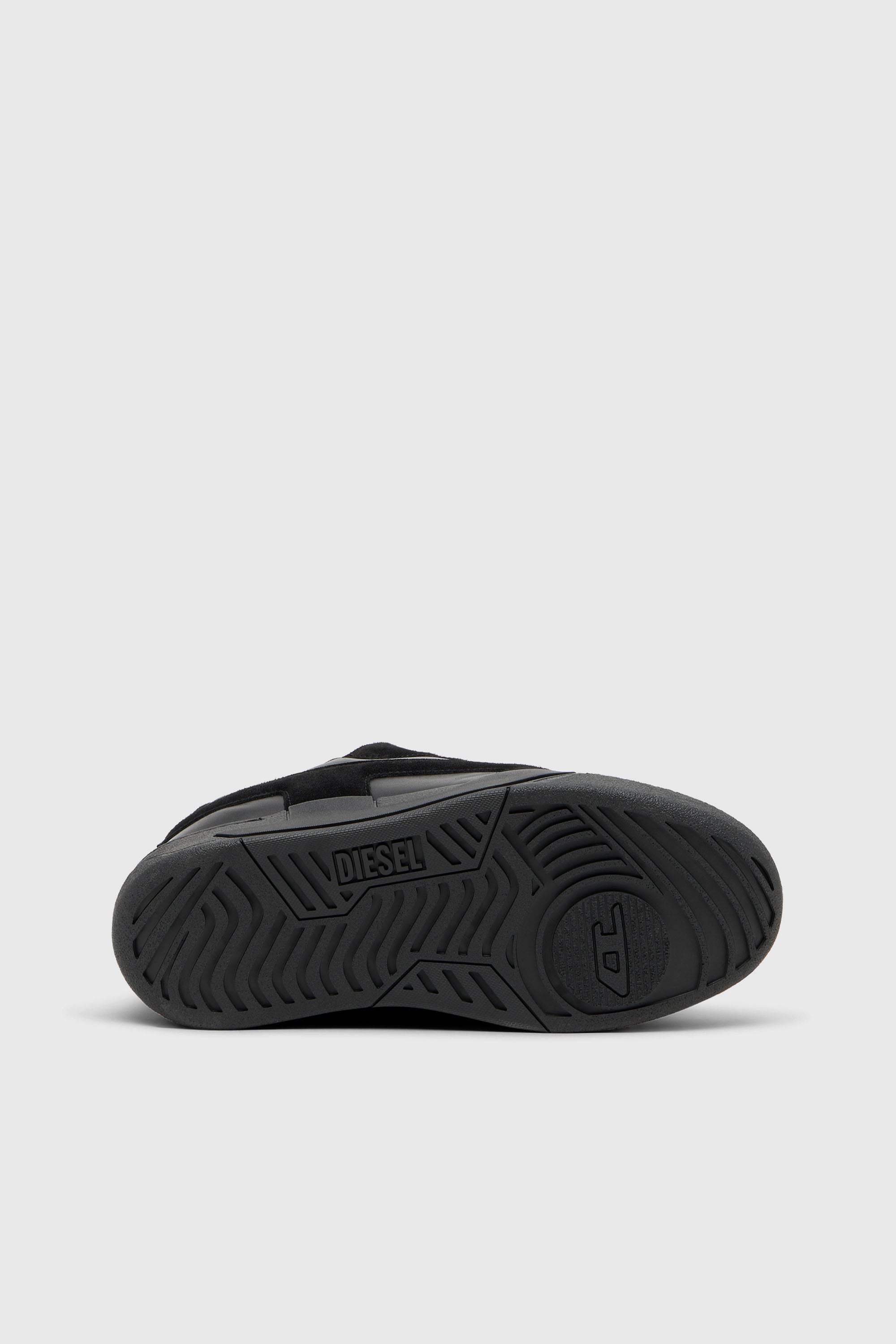 Diesel - S-D-OLLIE LOW, Man's D-Ollie-Monochrome sneakers in suede and leather in Black - 5
