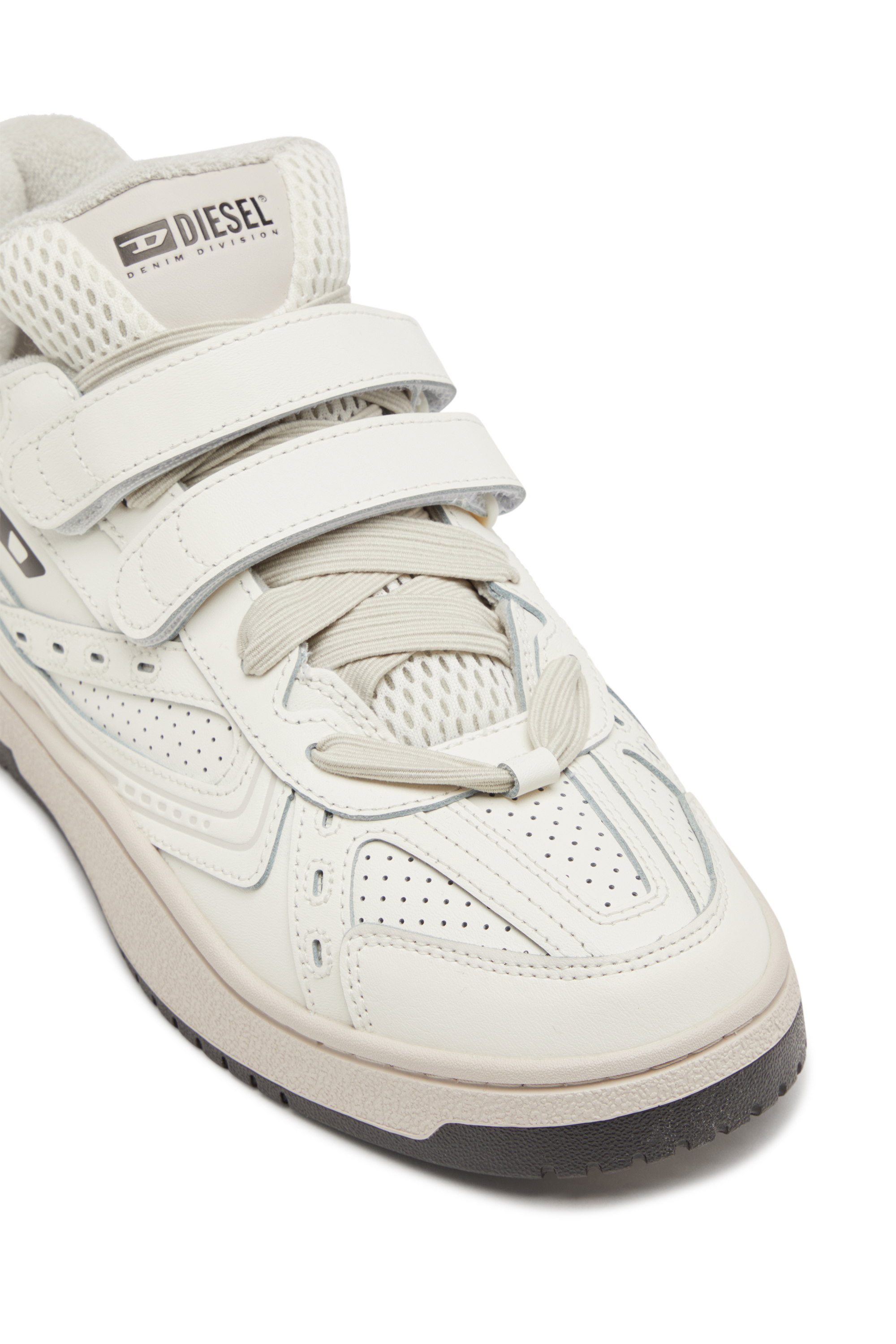 Diesel - S-UKIYO SKT, Man's S-Ukiyo-Monochrome sneaker with straps in White - 7