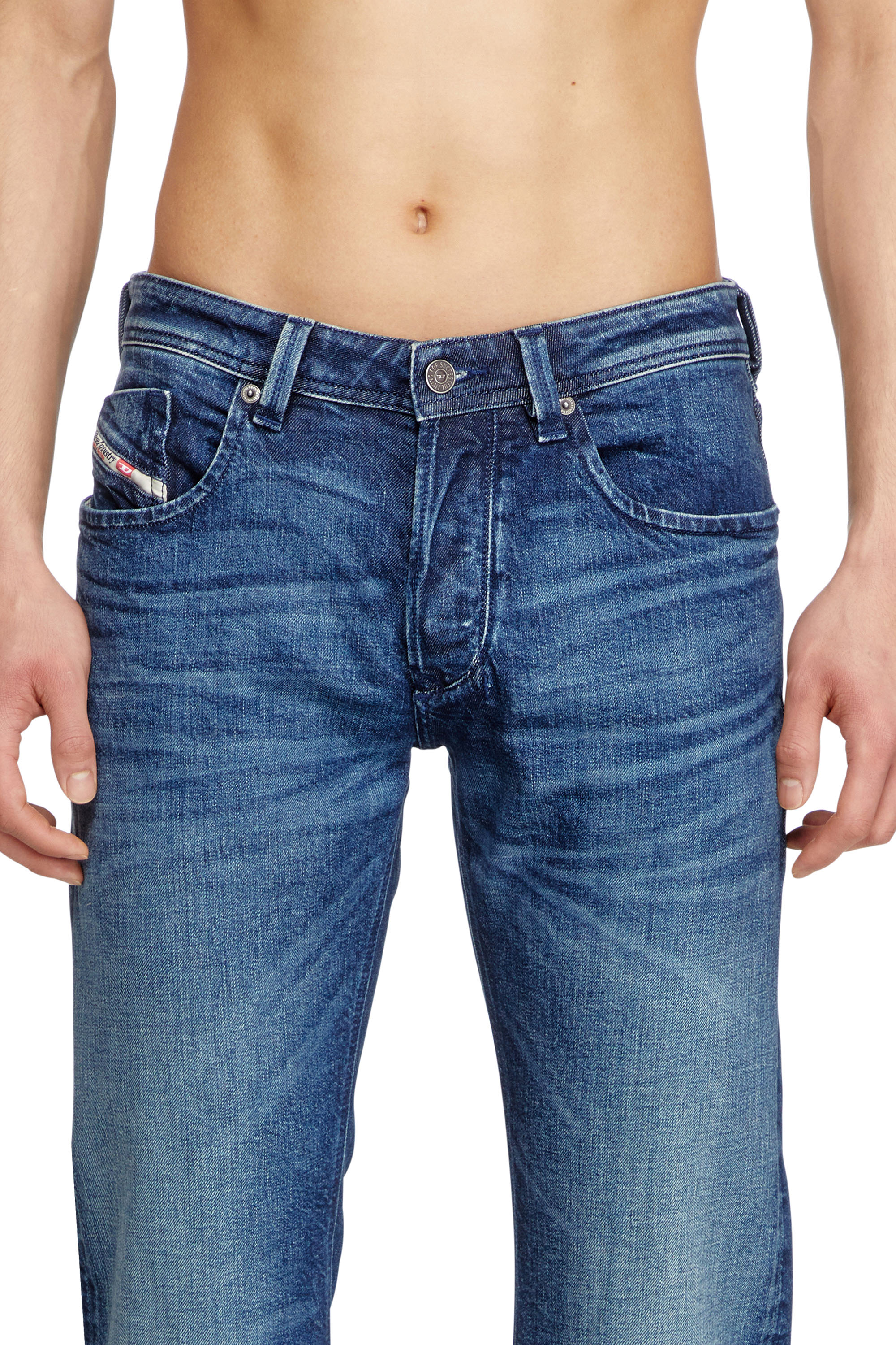 Diesel - Man's Regular Jeans 1985 Larkee 09L51, Dark Blue - 5