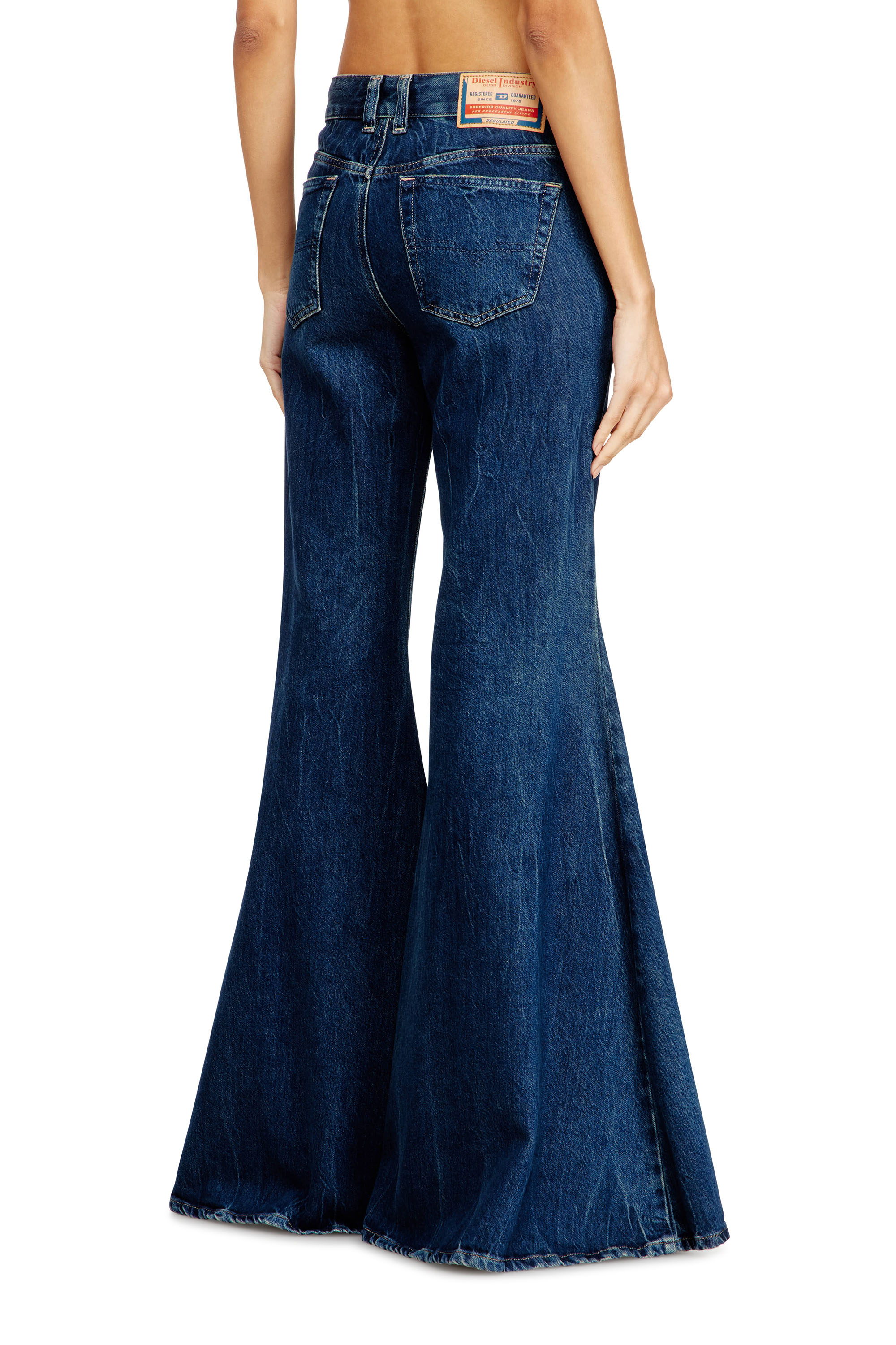 Diesel - Woman's Flare Jeans 1970 D-Bleess 09N61, Medium blue - 4