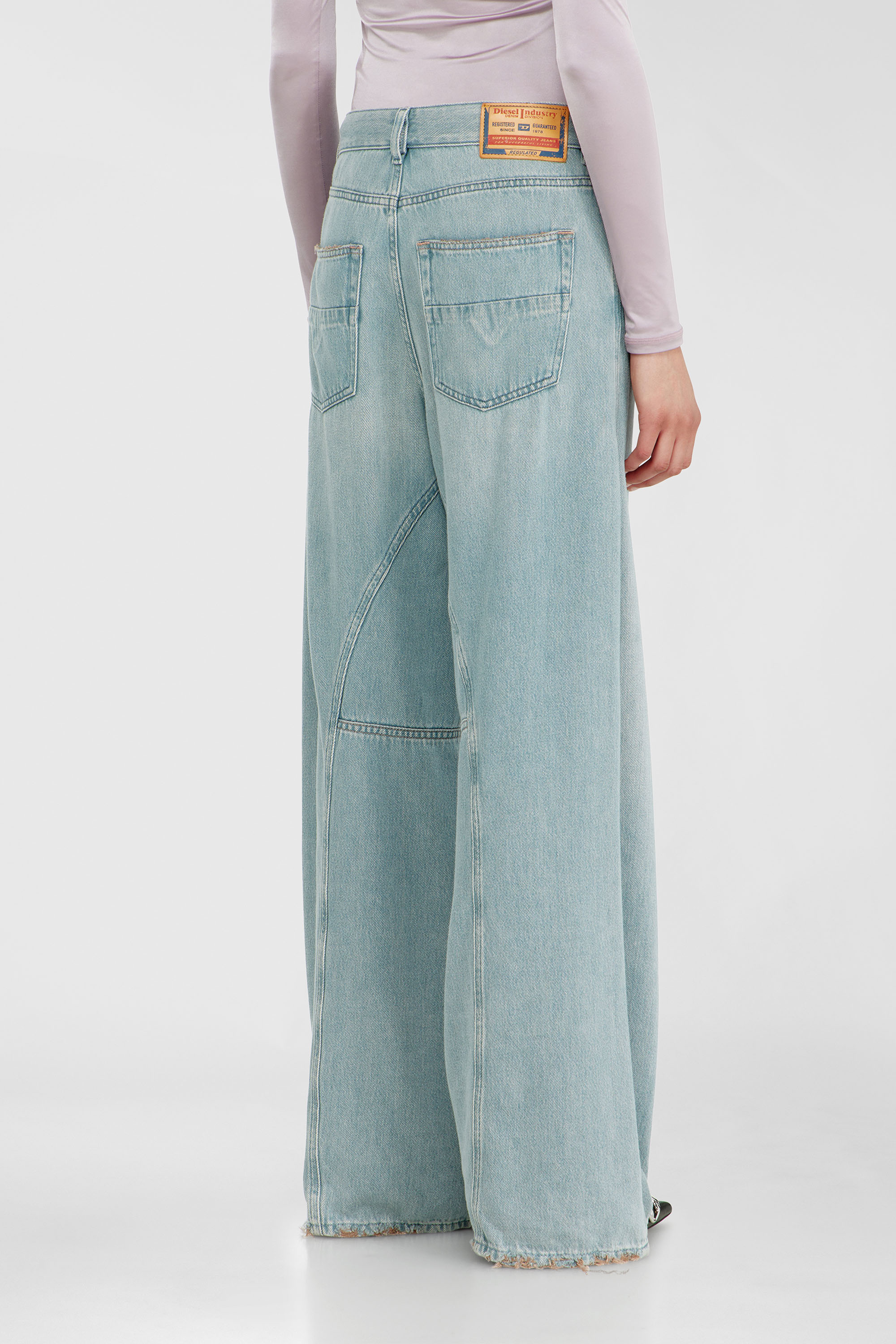 Diesel - Woman's Relaxed Jeans 1996 D-Sire 09P84, Light Blue - 5