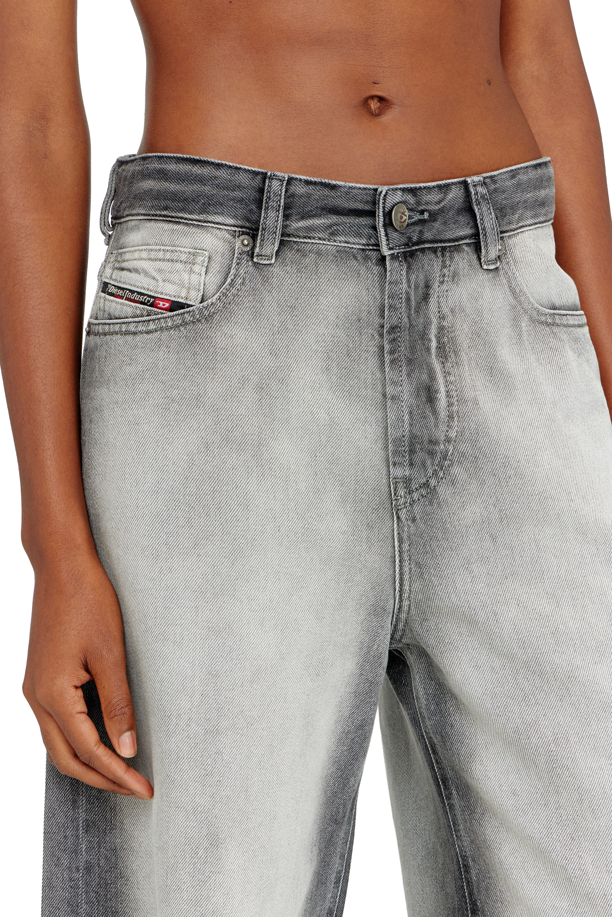 Diesel - DE-SIRE-SHORT-FSI, Woman's Shorts in soft skeleton denim in Grey - 5