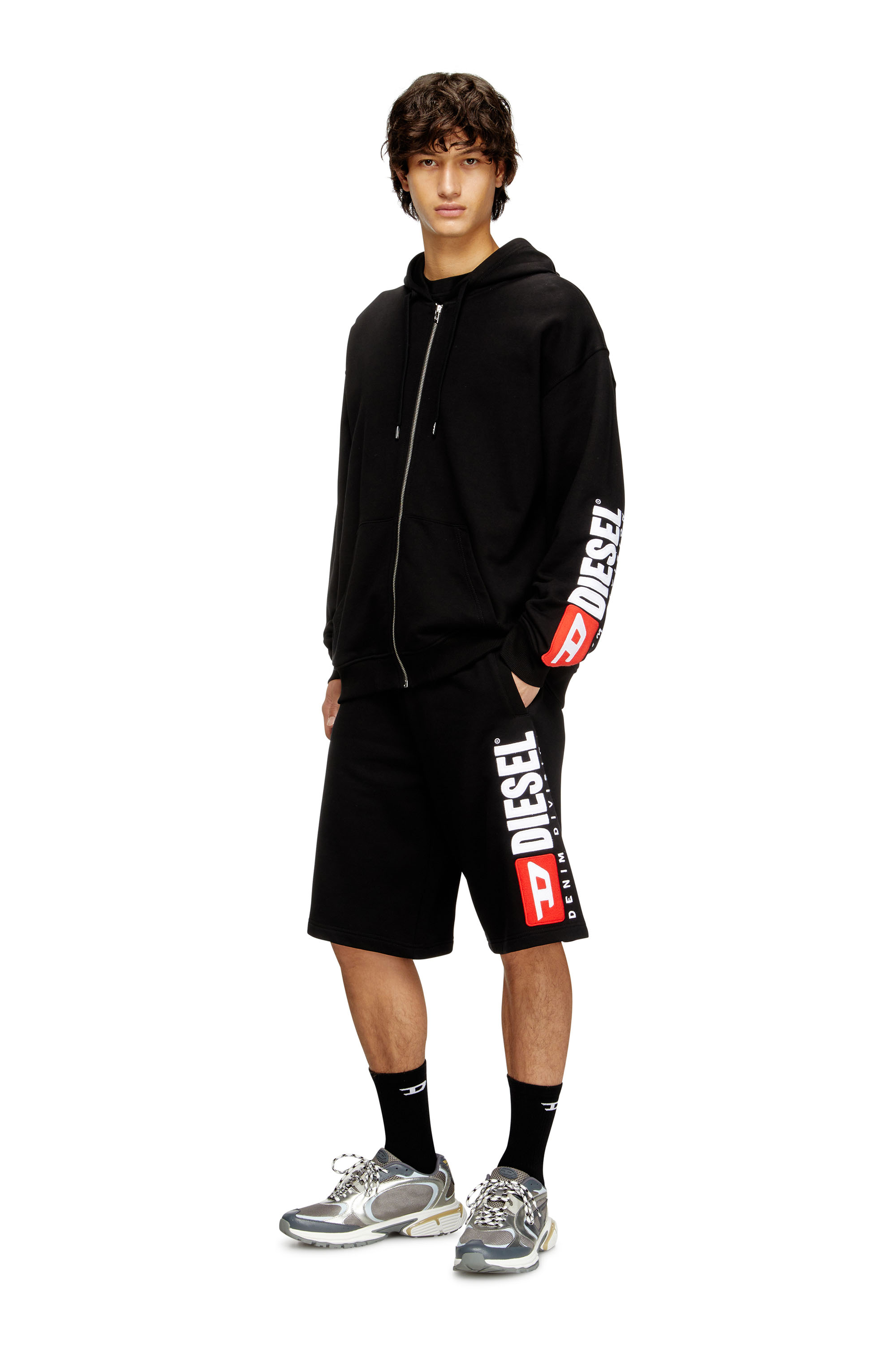 P-CROW-DIV, Black Diesel - P-CROW-DIV, Man's Fleece shorts with maxi logo patch in Black - 1