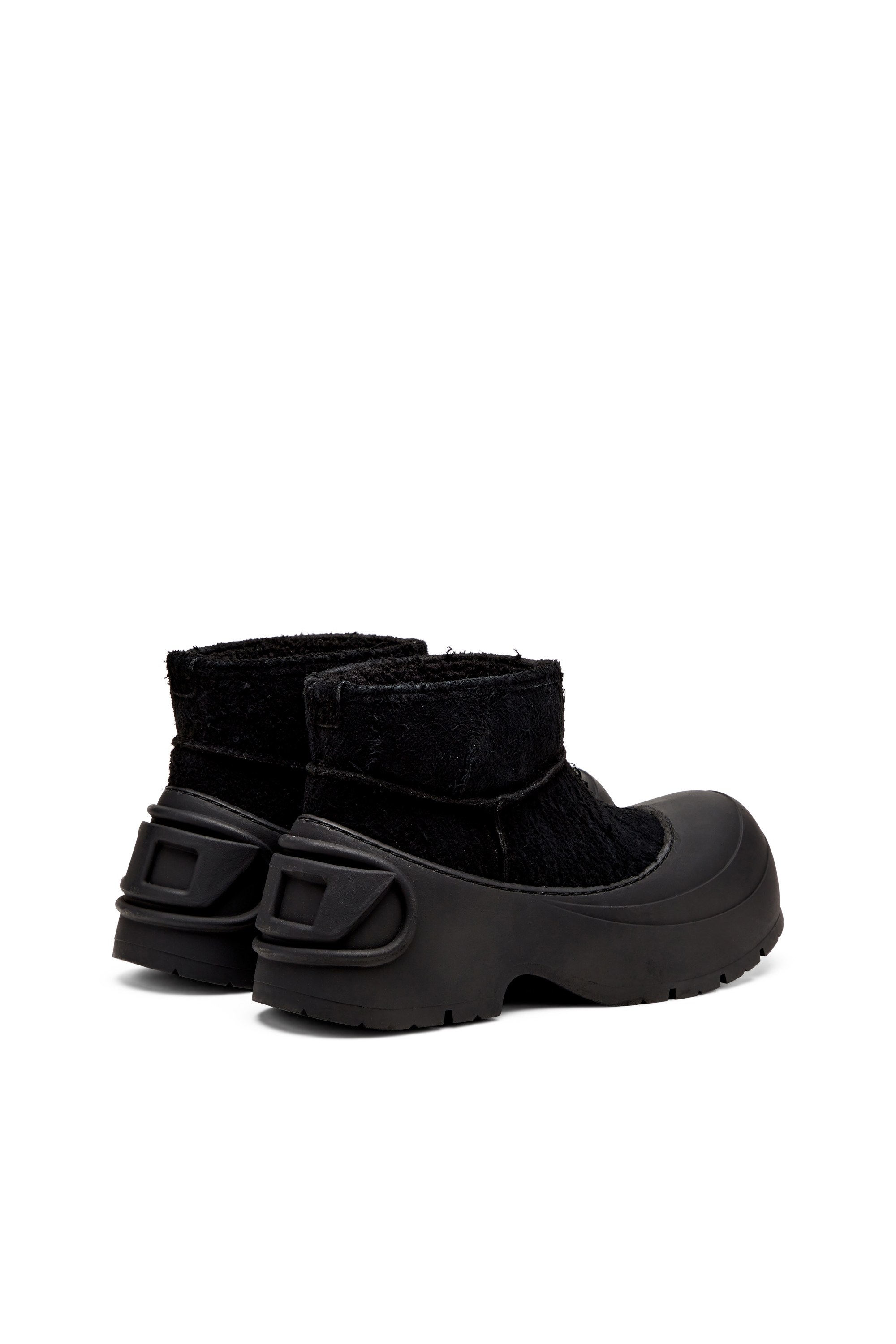 Diesel - D-DONALD MONTONE, Man's Chunky ankle boot with lug sole in Black - 4