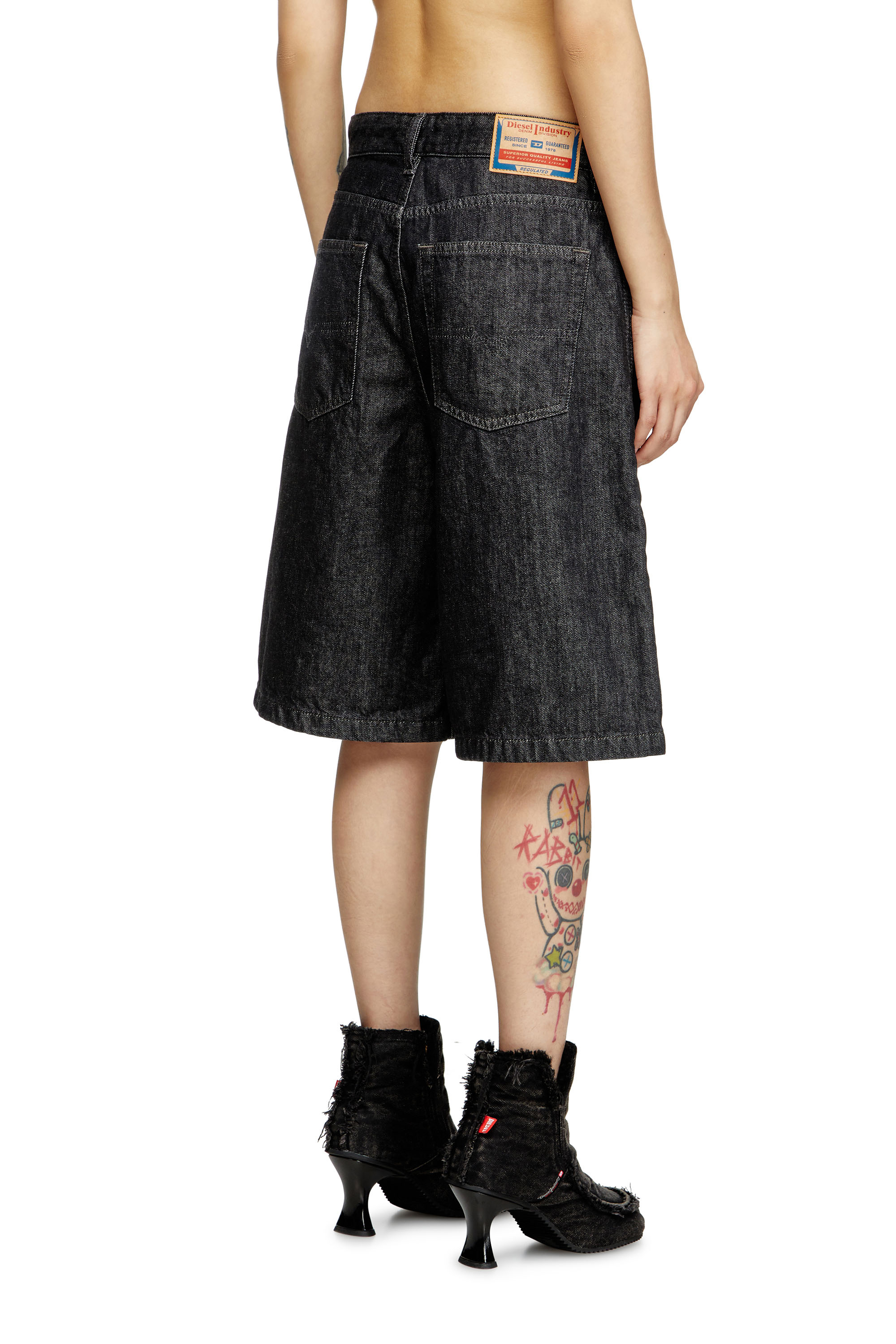 DE-SIRE-SHORT, Black Diesel - DE-SIRE-SHORT, Woman's Shorts in rinse-wash denim in Black - 4